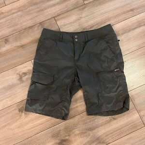 Columbia Grey Athletic Cargo Shorts Women 10 Bin M-0‎
